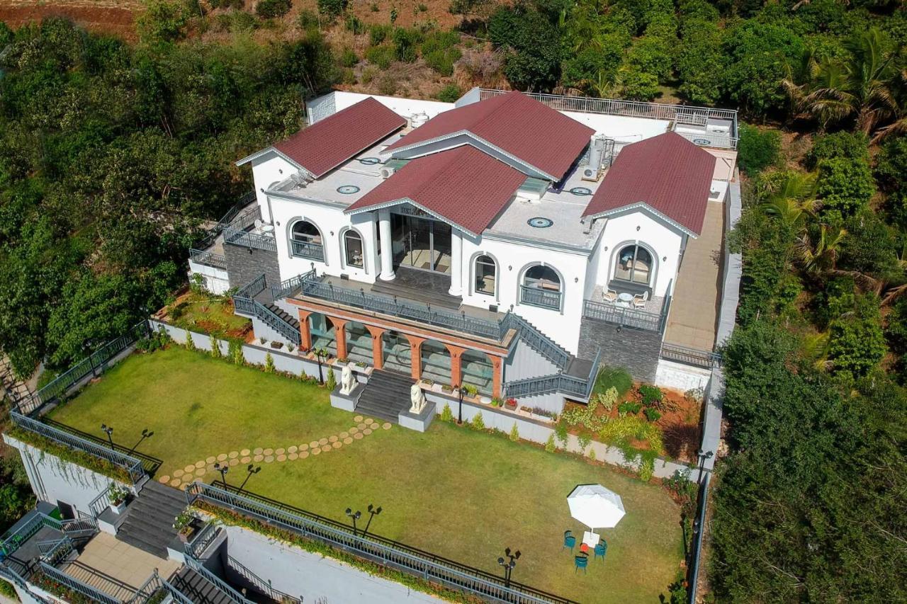 Bellevue Palace By Stayvista - Lavish Abode With A Pool, Landscaped Lawn, Gazebo & Adventure Activities Nashik Zewnętrze zdjęcie